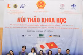 The signing of cooperation agreements on training human resources between Vietnamese universities and Japanese partners. (Photo: VNA)