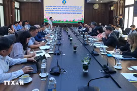 The meeting between officials of the Ministry of Agriculture and Rural Development and agricultural counsellors from countries on October 22 (Photo: VNA)