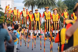 Weekly highlights: Hue International Arts Festival Week draws over 100,000 visitors