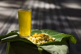 Me Tri’s sticky rice flakes: a century-old autumn tradition in Hanoi