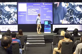 An overview of a conference held at the event (Photo: VNA)