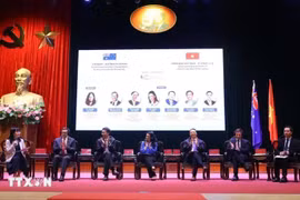 Speakers at the event (Photo: VNA)