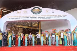 Largest golf complex in Mekong Delta opens