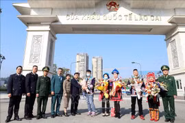 Lao Cai resumes travel through border gate with China 