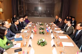 Vietnam, Laos step up legislative cooperation in culture, education
