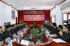 Vietnamese, Lao officials hold annual talks on border security