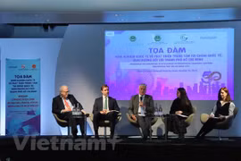 Vietnam, UK share experience in developing int’l financial centre
