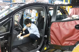 Ministry supports 50% cut on auto registration fees