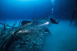 Last undersea Internet cable connecting Vietnam with the world breaks down