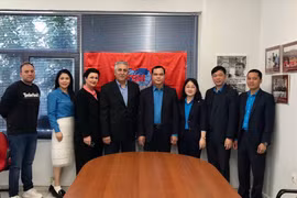 Trade union delegation pays working trip to Greece
