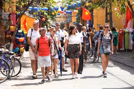 Measures to lure more high-spending international tourists under discussion 