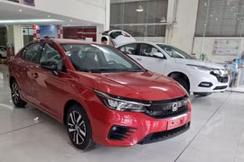 Automobile sales drop sharply in April