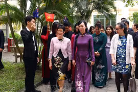 Australian Governor-General’s spouse visits national music academy