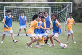 Football match spreads message of gender quality