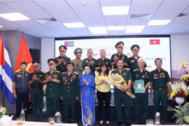 Vietnamese, Cuban people promote friendship, solidarity