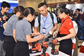 HCM City’s sourcing fair connects supporting-industry buyers, suppliers