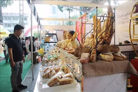 Symposium seeks to promote Vietnamese signature sandwich for tourism development