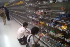 Thailand monitors flood situation in the south, ensures adequate supply of consumer goods