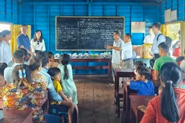 Vietnam hopes Cambodia to continue to pay attention to Vietnamese-origin people