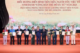 Hanoi commends emulation exemplars, outstanding citizens in 2023