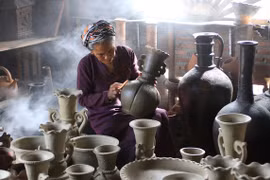 Efforts made to uphold, promote Cham people’s pottery making