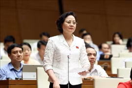 Minister proposes special policies for medical staff 