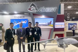 Vietnam attends int’l defence, security exhibition in Brazil 