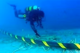 Vietnam needs at least 2-3 more undersea cable routes: official