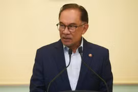Malaysia to impose new luxury goods tax from May 2024