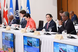 PM Chinh addresses G7 expanded Summit’s 2nd session