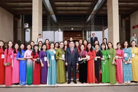 NA leader applauds performance by Vietnam Women Journalists' Club