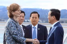 President Vo Van Thuong arrives in San Francisco, starting working programme at APEC 2023