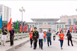 Vietnamese, Chinese localities discuss facilitation of cross-border tourism