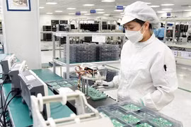 Support policy for high-tech investment hitting two targets: Insiders
