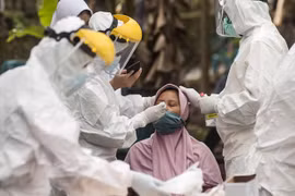 Indonesia investigates alleged corruption in medical equipment procurement