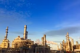 Nghi Son refinery's maintenance leads firms to import petroleum products