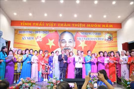 Ceremony honours Vietnamese Thai teachers