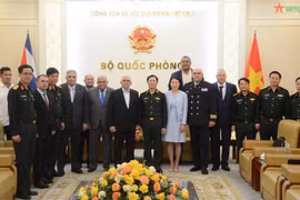 Deputy Defence Minister receives Cuban Minister of Construction