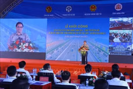 PM attends groundbreaking ceremony for vital transport projects