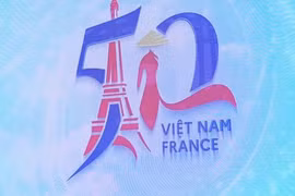 Photo exhibition marks 50 years of Vietnam-France diplomatic relations