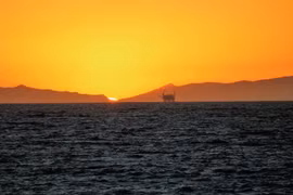 Indonesia approves LNG investment plan