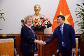 French parliamentarians applauded for contributing to Vietnam-France friendship
