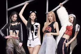 Blackpink tour organiser apologises over nine-dash line map