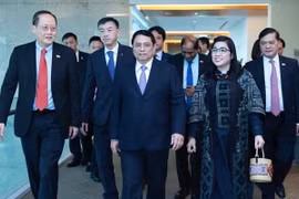 Vietnamese Prime Minister starts official visit to Singapore