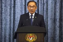 Malaysia reshuffles cabinet