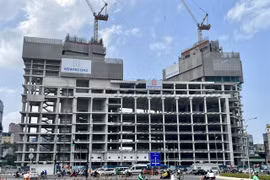Real estate market challenges to continue until end of 2024: experts