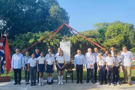 Vietnam, Cuba strengthen cooperation in communications