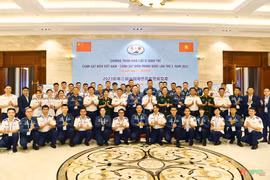 Exchange programme of Vietnamese, Chinese young coast guard officers kicks off