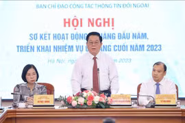Steering committee requests new mindset, methods in external information service