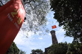 National Day greetings come pouring in
